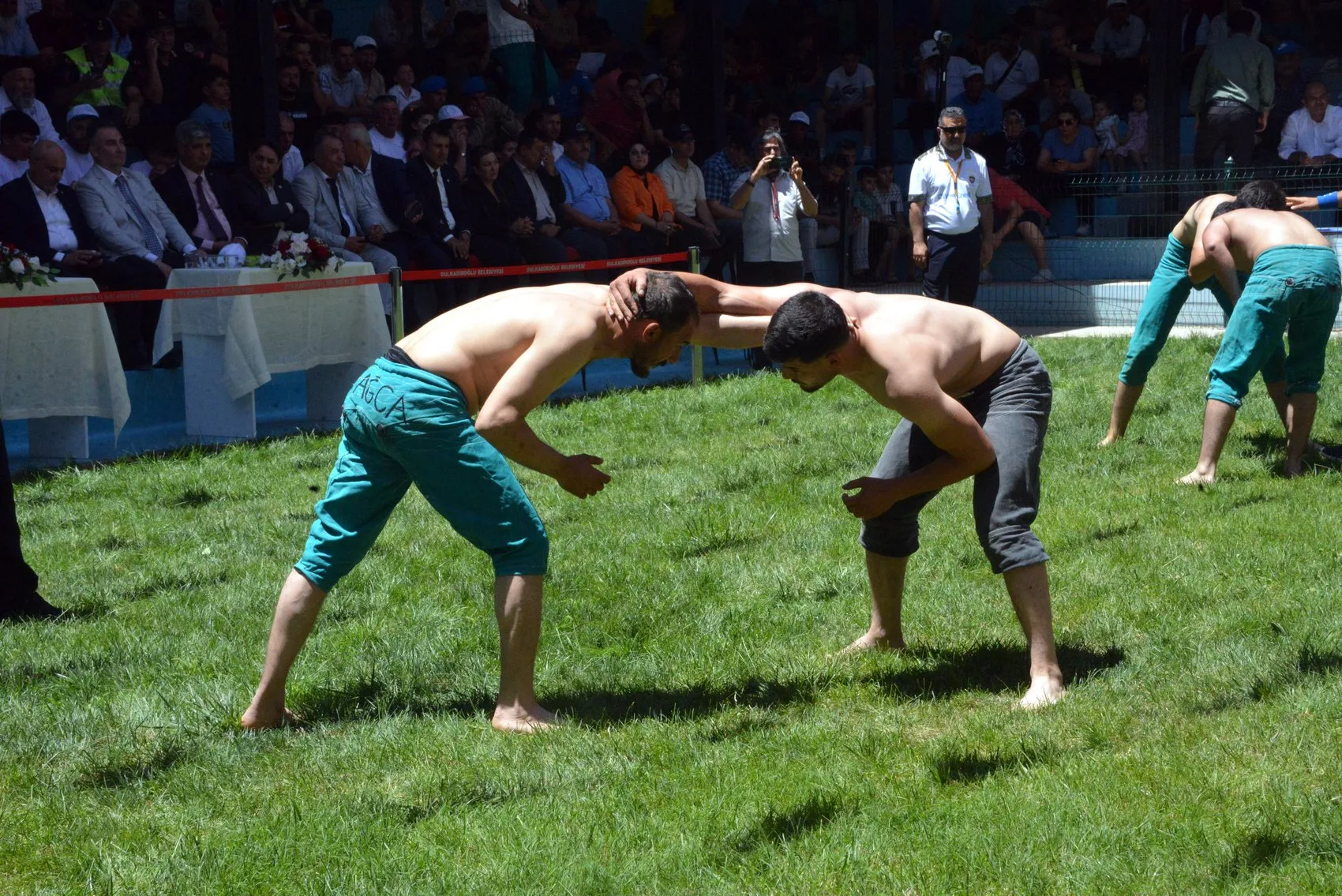 Kahramanmaraş'taki güreş festivalinde isim tartışması büyüdü