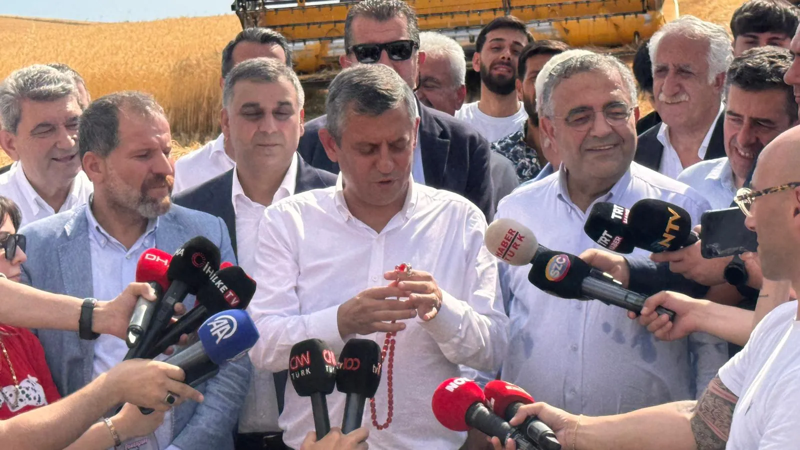 Özgür Özel'den Diyarbakır'da çiftçiye yeni dönem vaadi