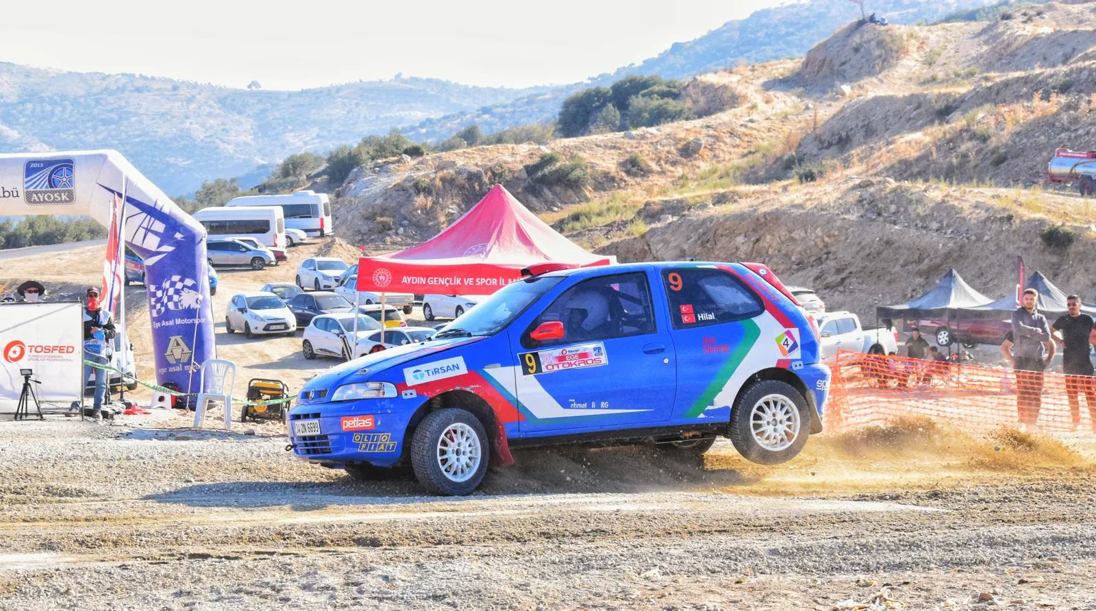Hemşirelikten ralli pistlerine uzanan hız tutkusu