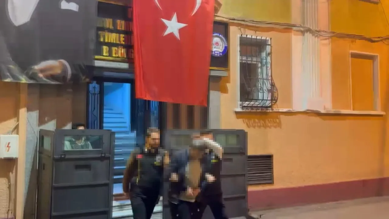 Metroda yankesicilik yapan iki kişi cezaevine gönderildi