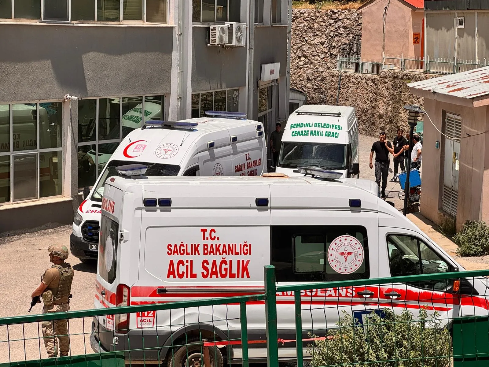 Şemdinli'de uzman çavuş dehşeti 4 kişiyi öldürüp intihara kalkıştı