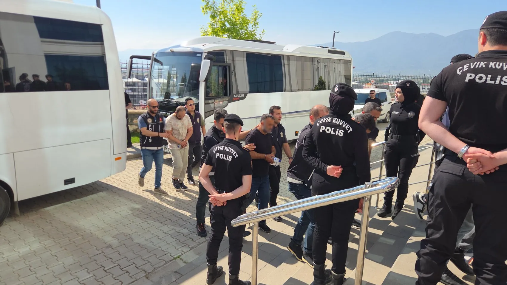 Bursa merkezli dört ilde büyük uyuşturucu operasyonu