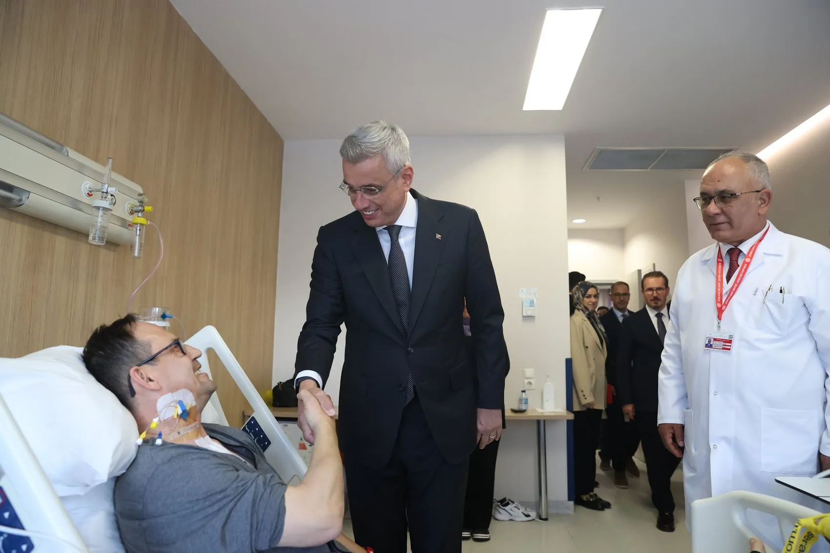 Türkiye yerli kalp-akciğer cihazıyla ameliyat dönemini başlattı