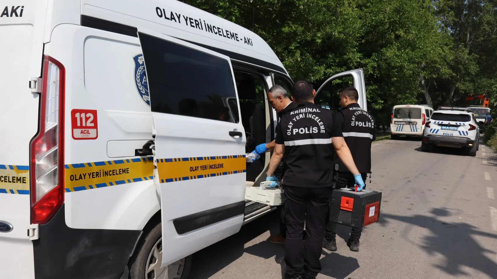 Sakarya'da park halindeki araçta şüpheli ölüm