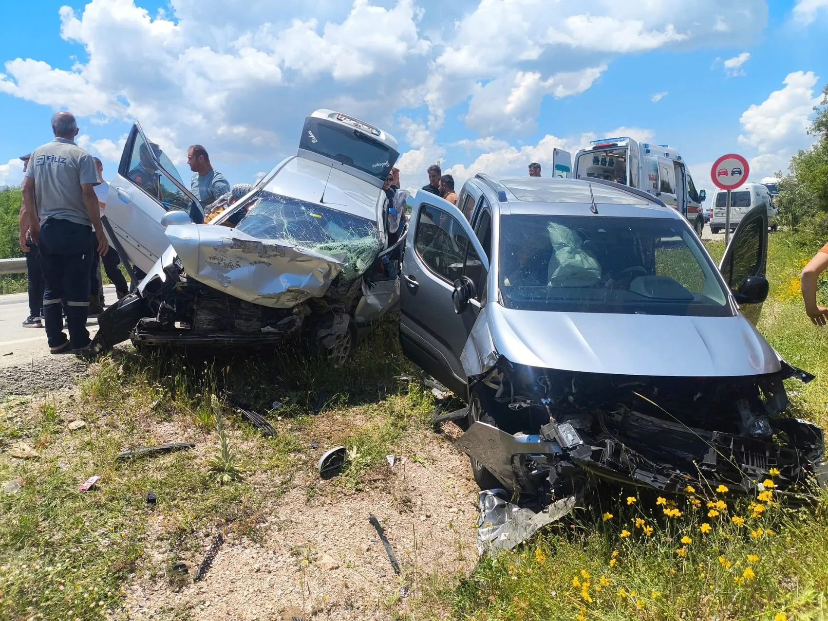 Isparta’daki trafik kazası bir aileyi yok etti