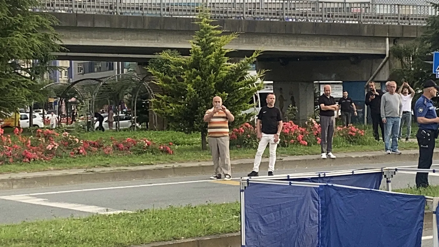Rize’de yaya geçidinde ölümlü kazaya yol açan sürücü kayıplara karıştı