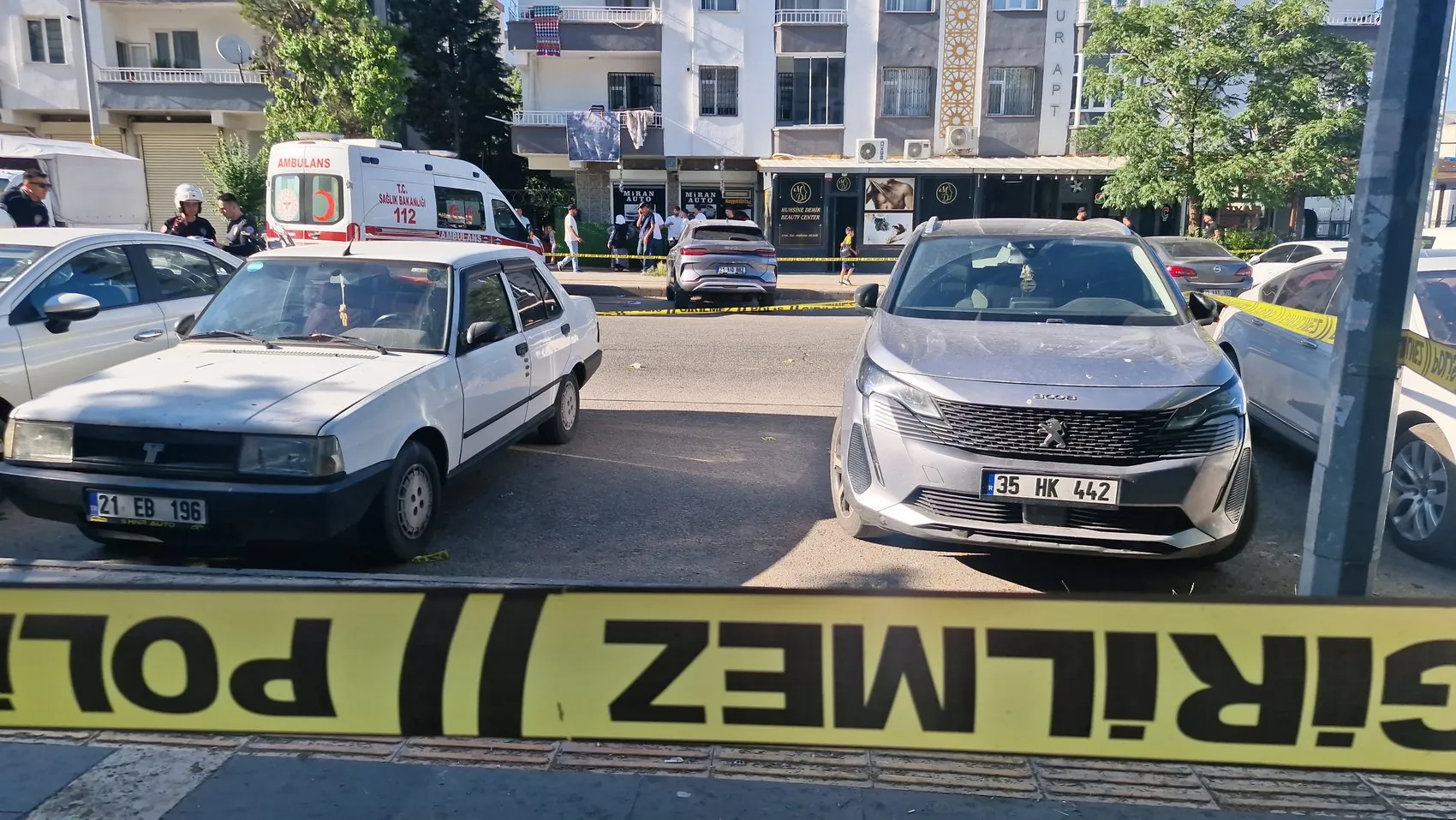 Diyarbakır'da sokak ortasında silahlı hesaplaşma