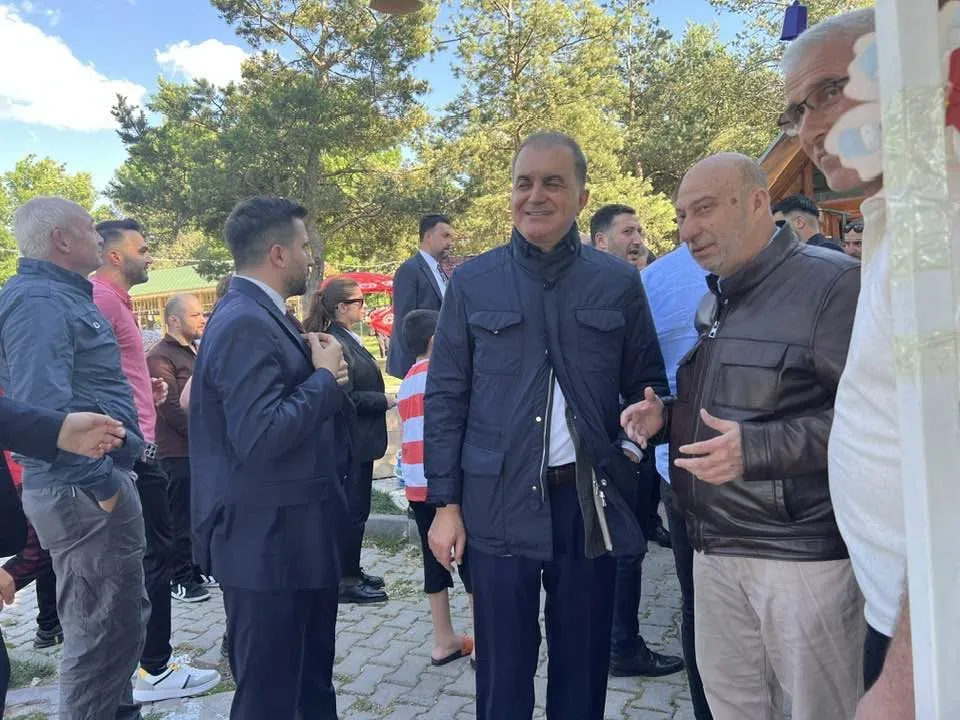 Bakan Fidan ve Ömer Çelik Bolu’da mola verdi