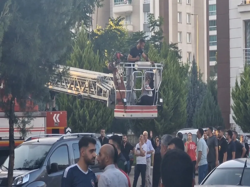 Diyarbakır'daki apartman yangını davasında mahkemeden kritik karar