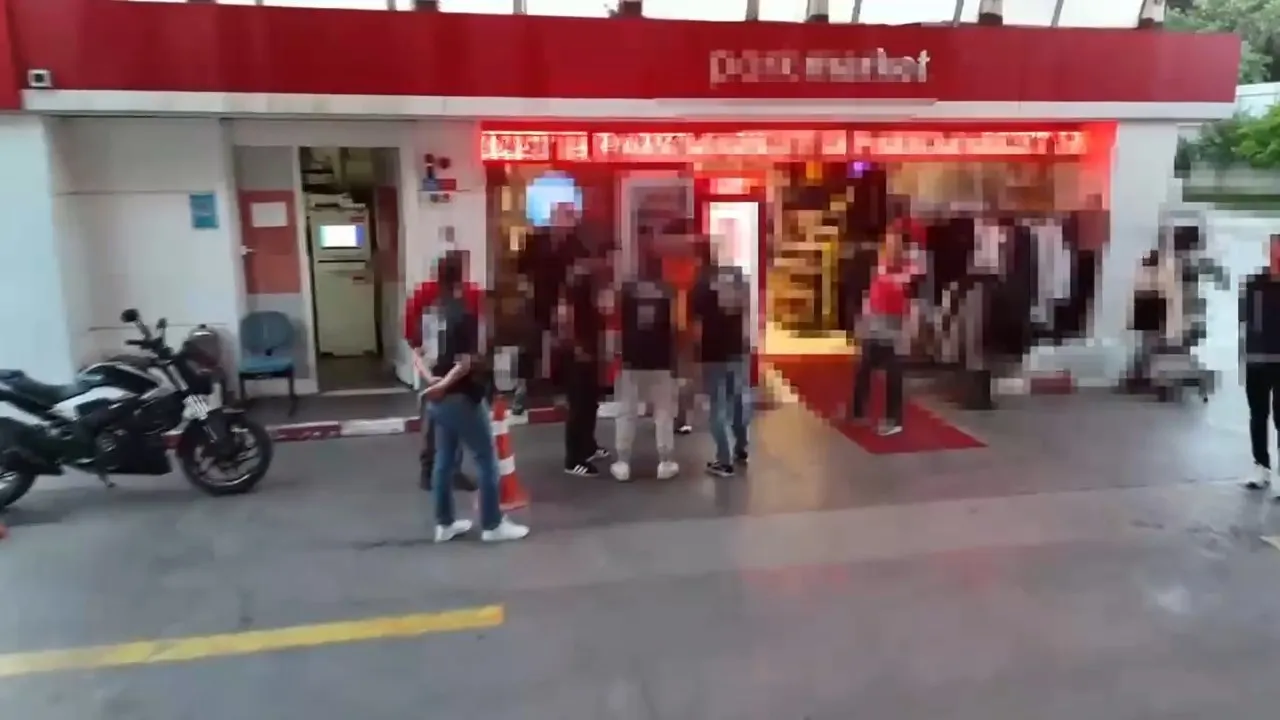 Ünlü bankacıların adıyla sahte yatırım ağı kuran şebekeye büyük darbe