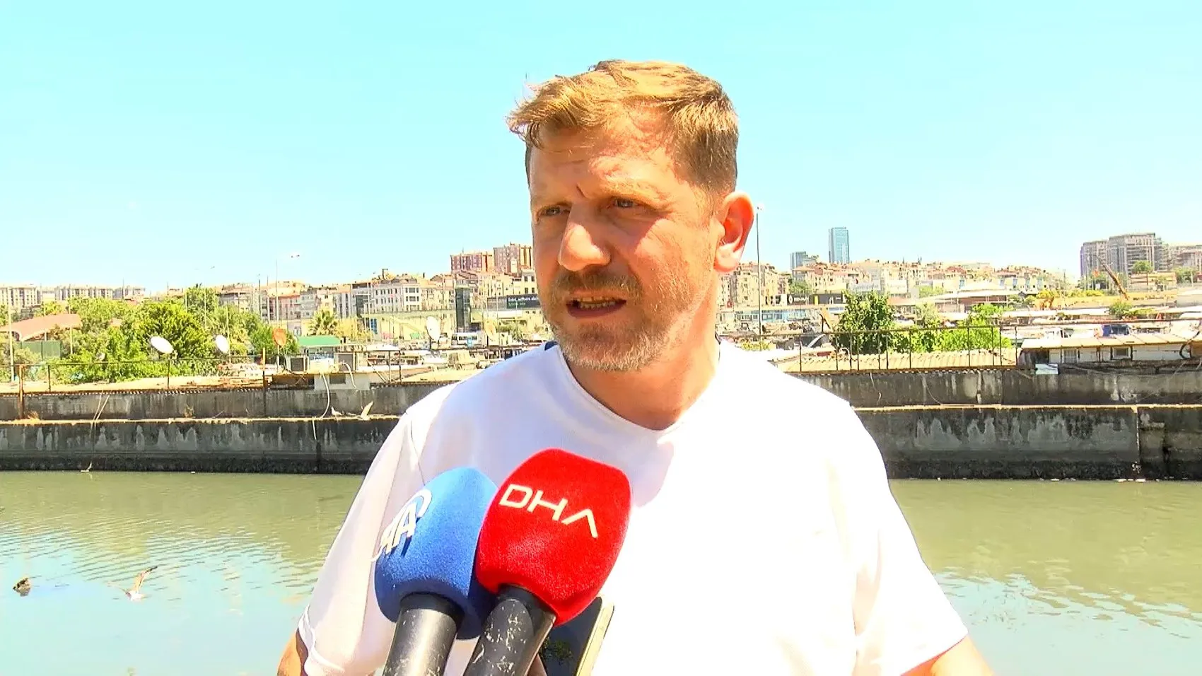 Bakırköy’de dere yatağında toplu balık ölümü