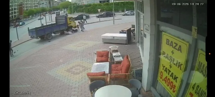 Konya'da kamyonet dehşeti Elektrikli bisikletteki çocuklar ezilmekten son anda kurtuldu