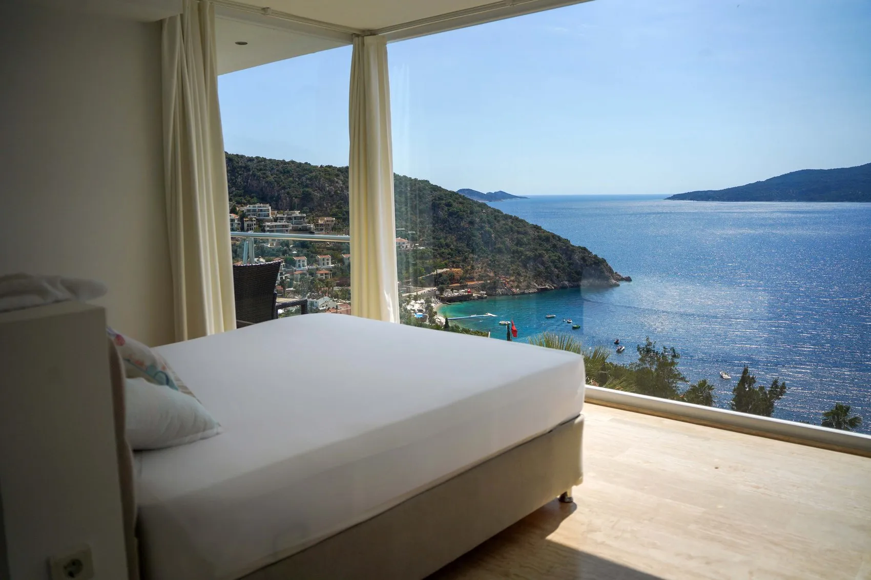 Kaş ve Kalkan villalarında yaz yoğunluğu başlıyor