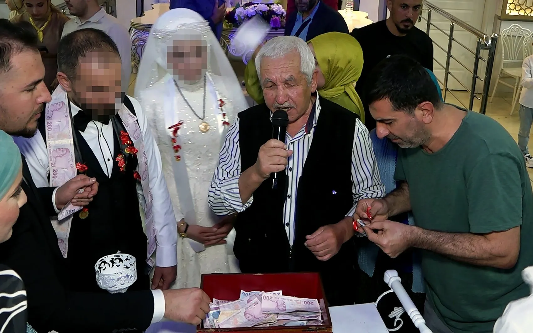Adana'da yardım bahanesiyle yaşlıların parasını çalan zanlı tutuklandı
