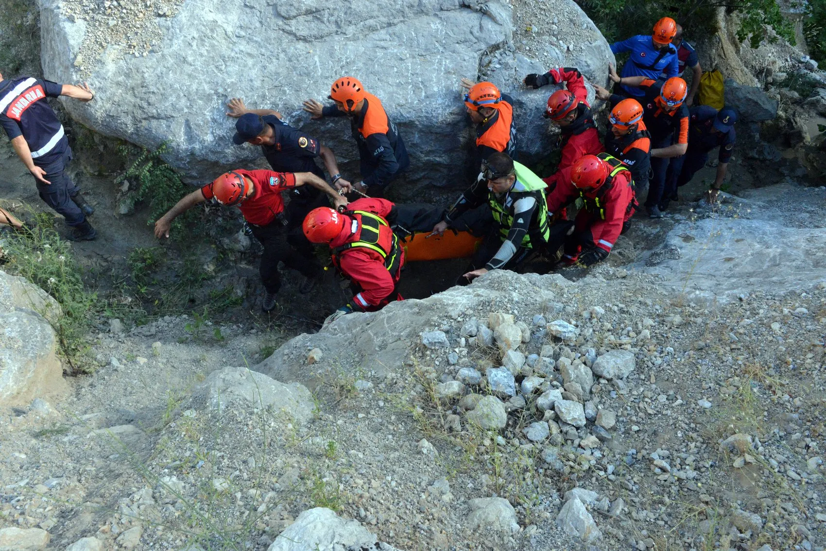 Ceyhan Nehri'nde kaybolan Murat Bağdınlı'nın cansız bedeni bulundu