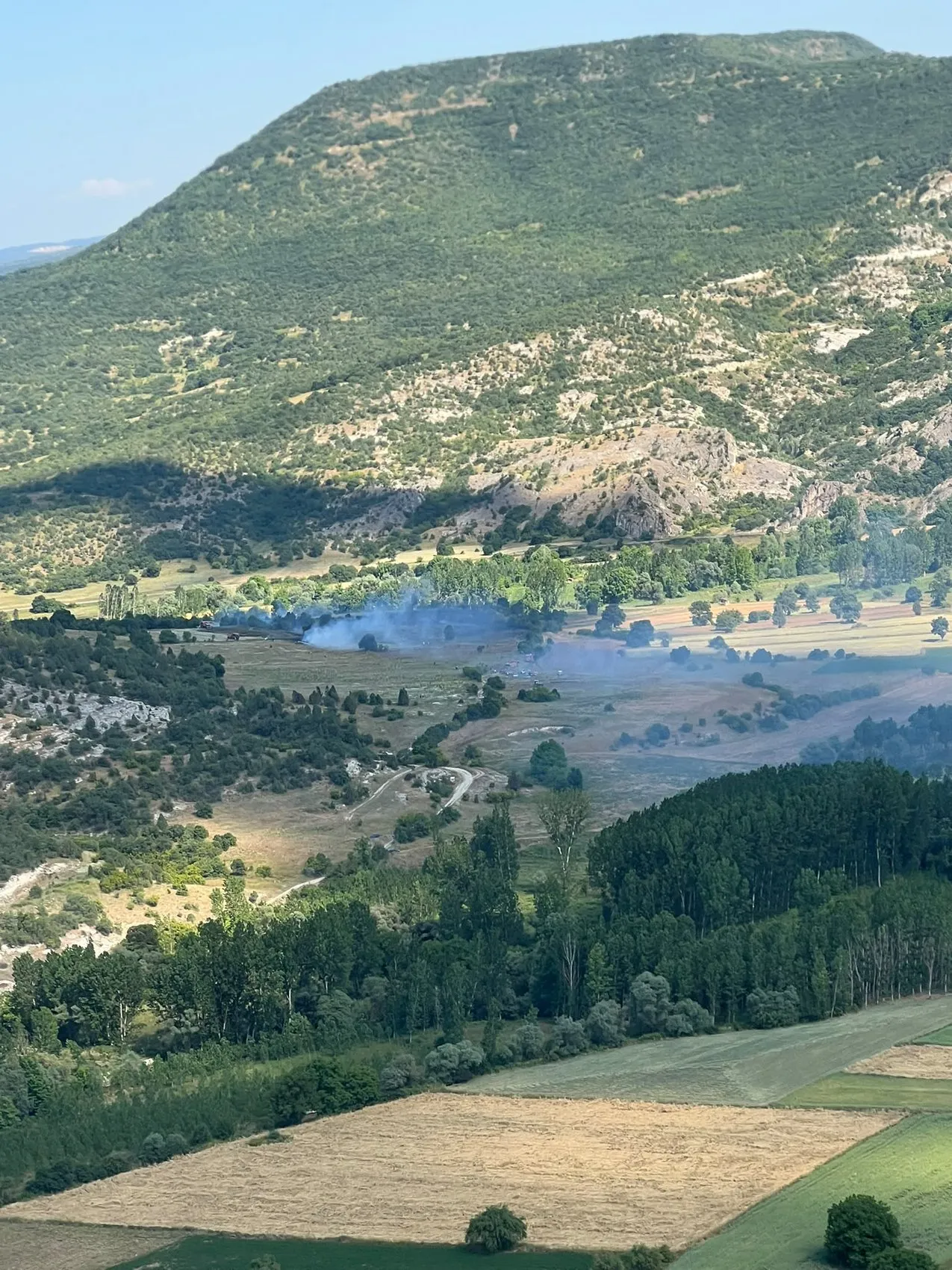 Domaniç'te orman yangını korkusu havadan müdahale ile önlendi