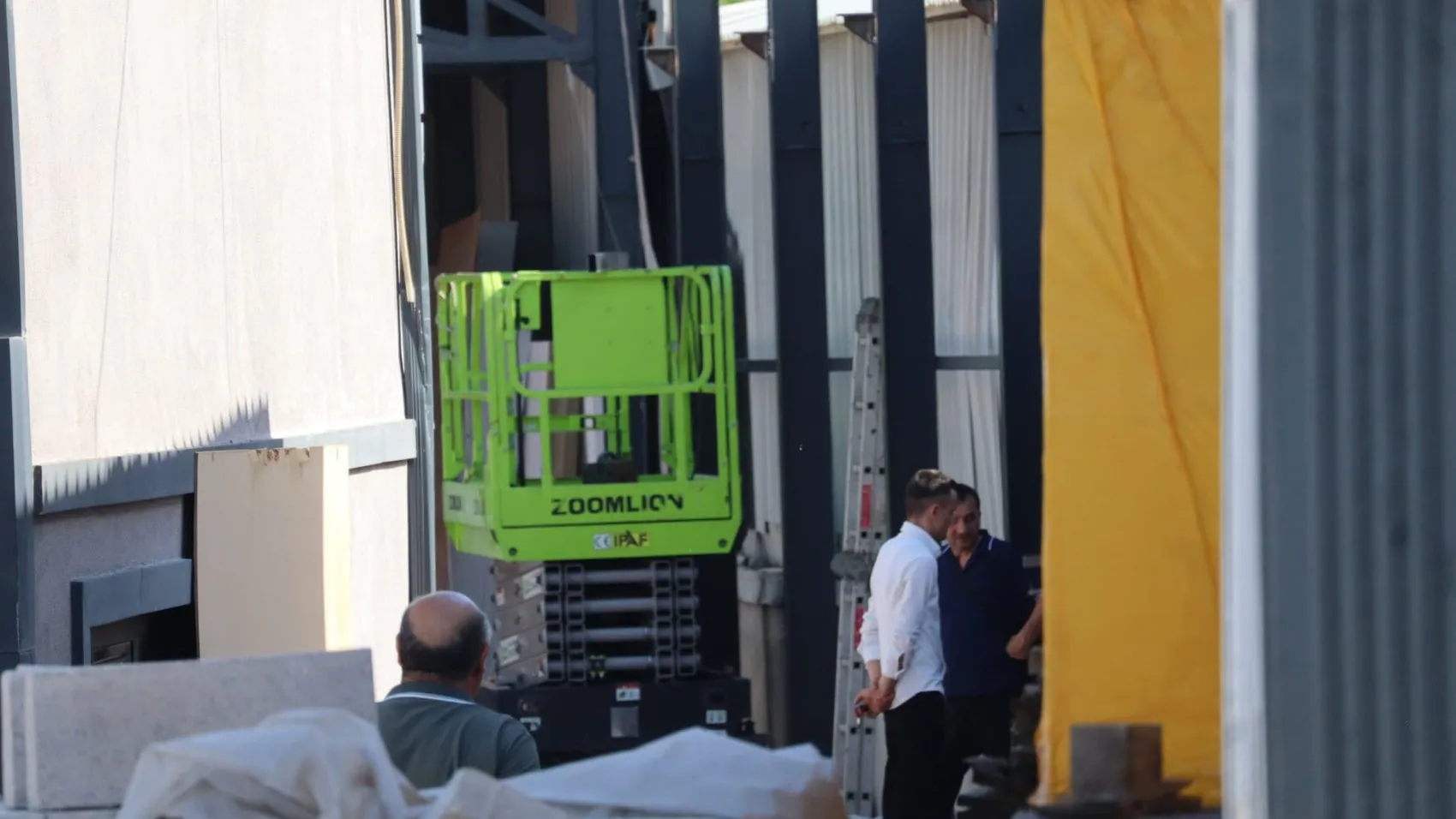 Adapazarı’nda iş kazası Yük asansörü zemine çakıldı