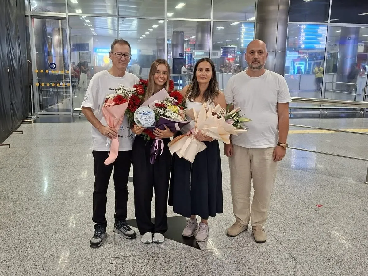 İtalyan sularını dize getiren İzmirli Eda şampiyon döndü