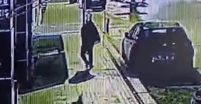 Kırıkkale'de çöp poşetli kundakçı kamerada