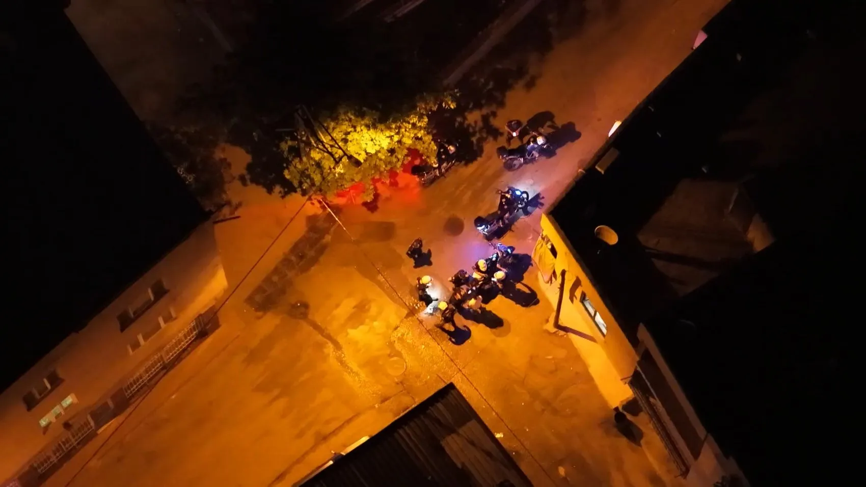 Bursa sokaklarında bin polisli geniş güvenlik taraması