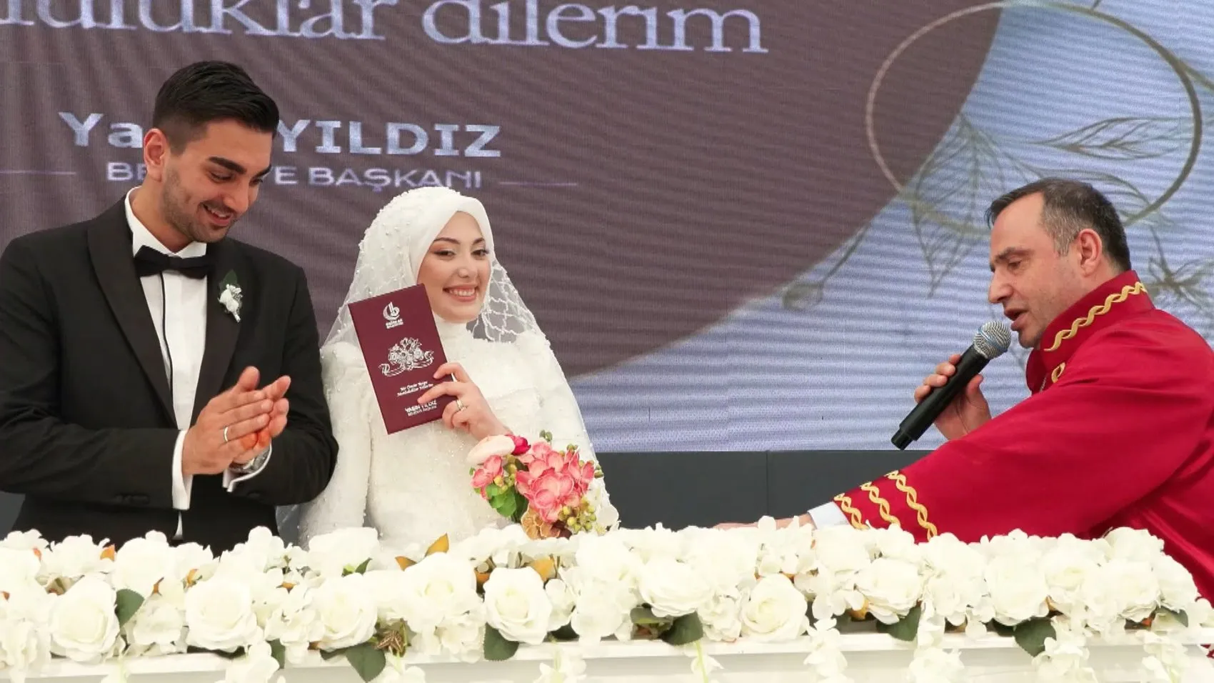 Evlilik tarihlerini unutulmaz kılmak isteyenler 06.06.2026'da nikah masasında