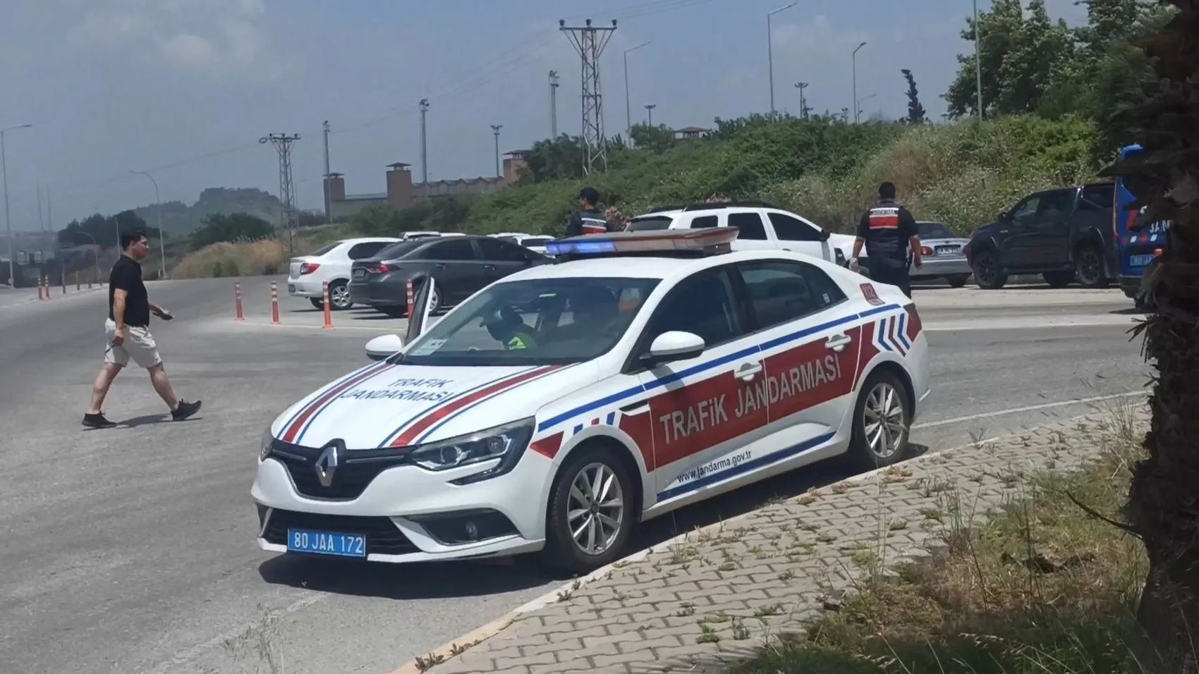 Osmaniye'de cezaevi önünde silahlı saldırı ve gasp operasyonu