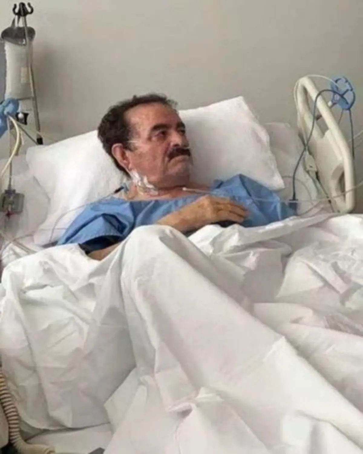 Yeniden hastaneye yatmıştı! İbrahim Tatlıses i AK Partili vekil ziyaret etti: Son hali ortaya çıktı 1
