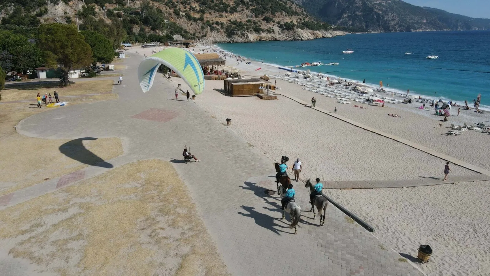 Ölüdeniz sahilinde yeni devriye dönemi başladı