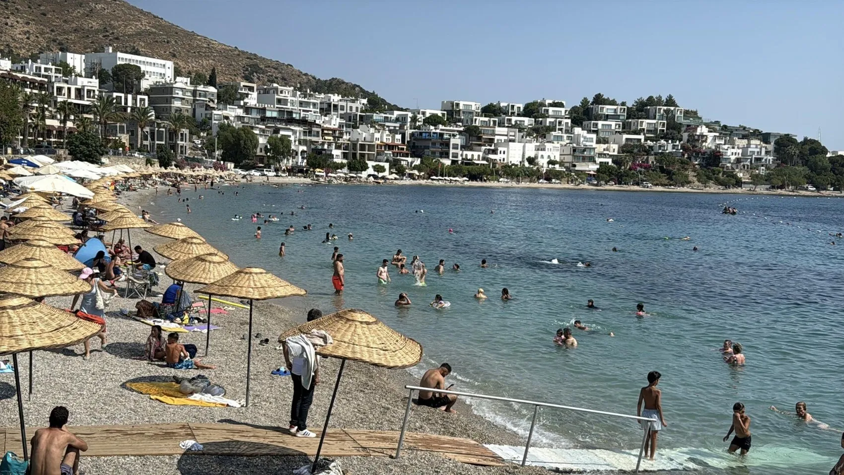 Bodrum plajlarında yaz yoğunluğu başladı