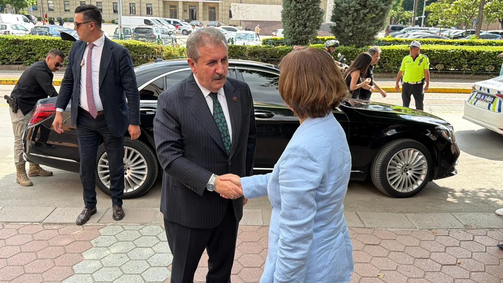 Destici ABD yönetimini eleştirdi Ne yapacağı belli olmayan biri var