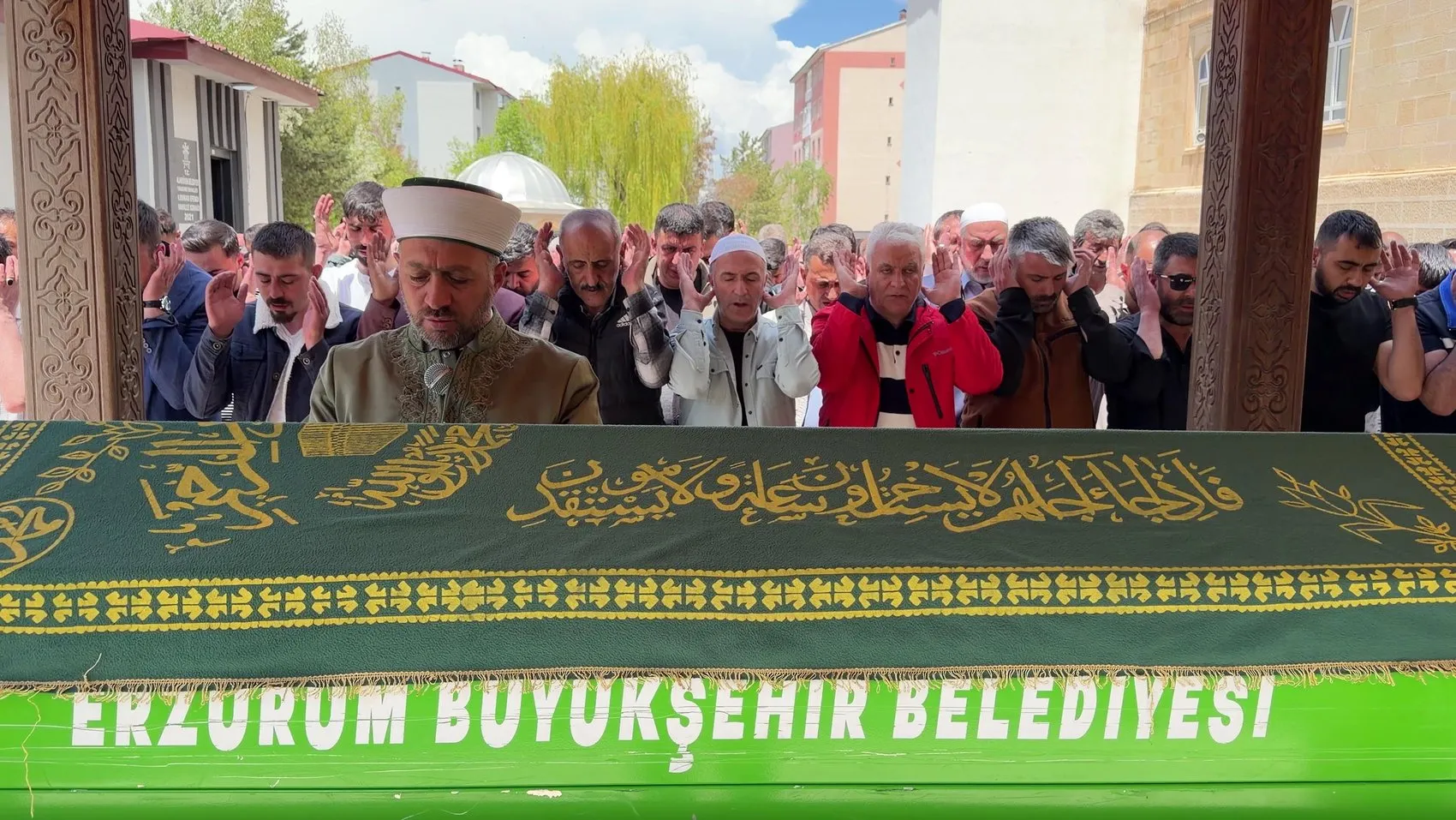 Kardeşini kurtardı dakikalar sonra kendi hayatını kaybetti