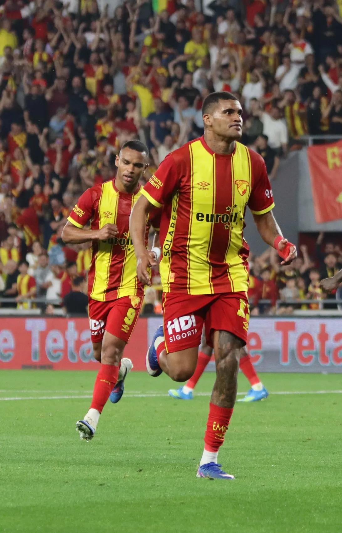 Göztepe forvet hattında yer kalmadı