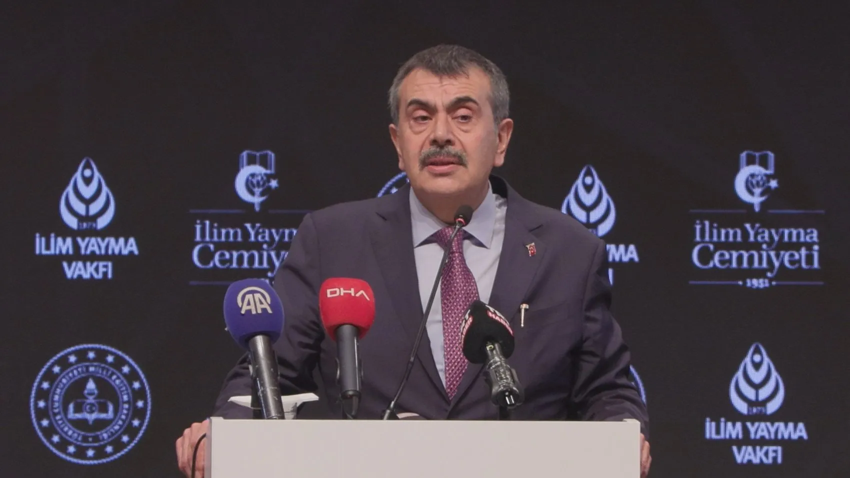 Bakan Tekin Eğitim sisteminin merkezinde iyi insan yetiştirmek var