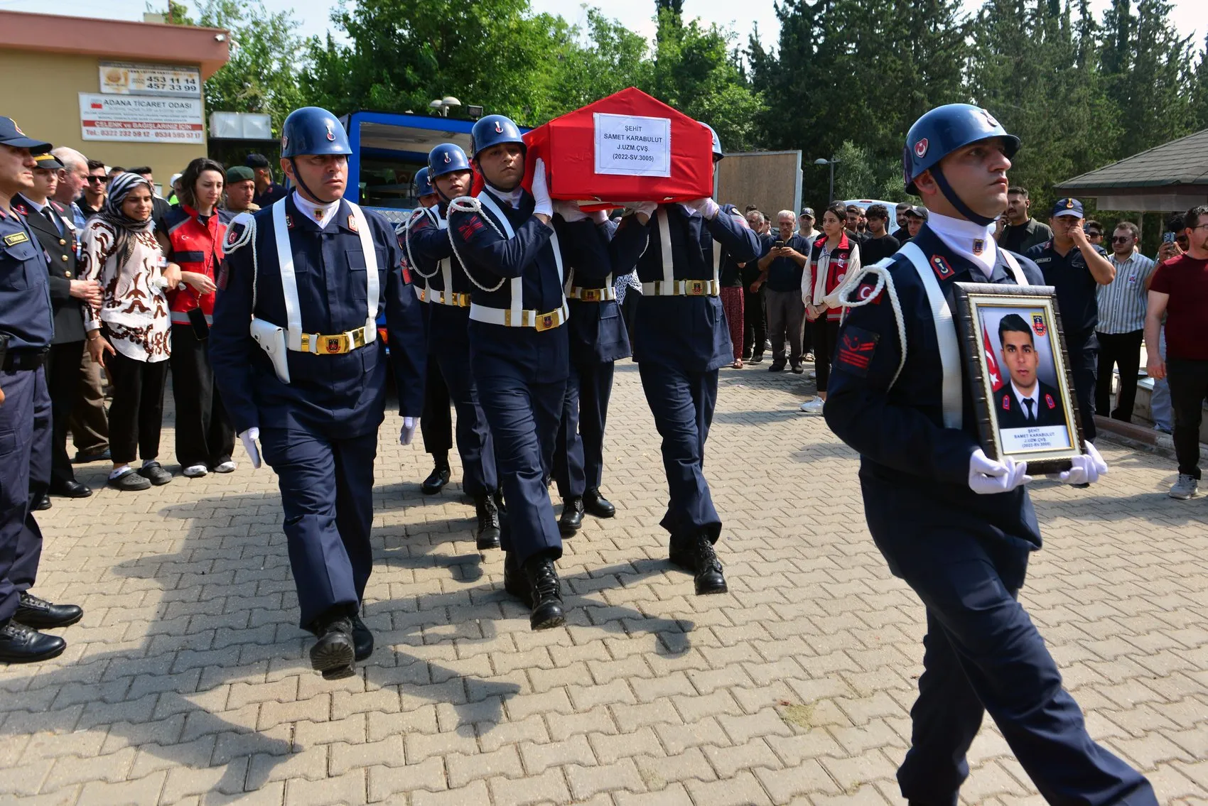 Şehit Uzman Çavuş Samet Karabulut Adana’da toprağa verildi