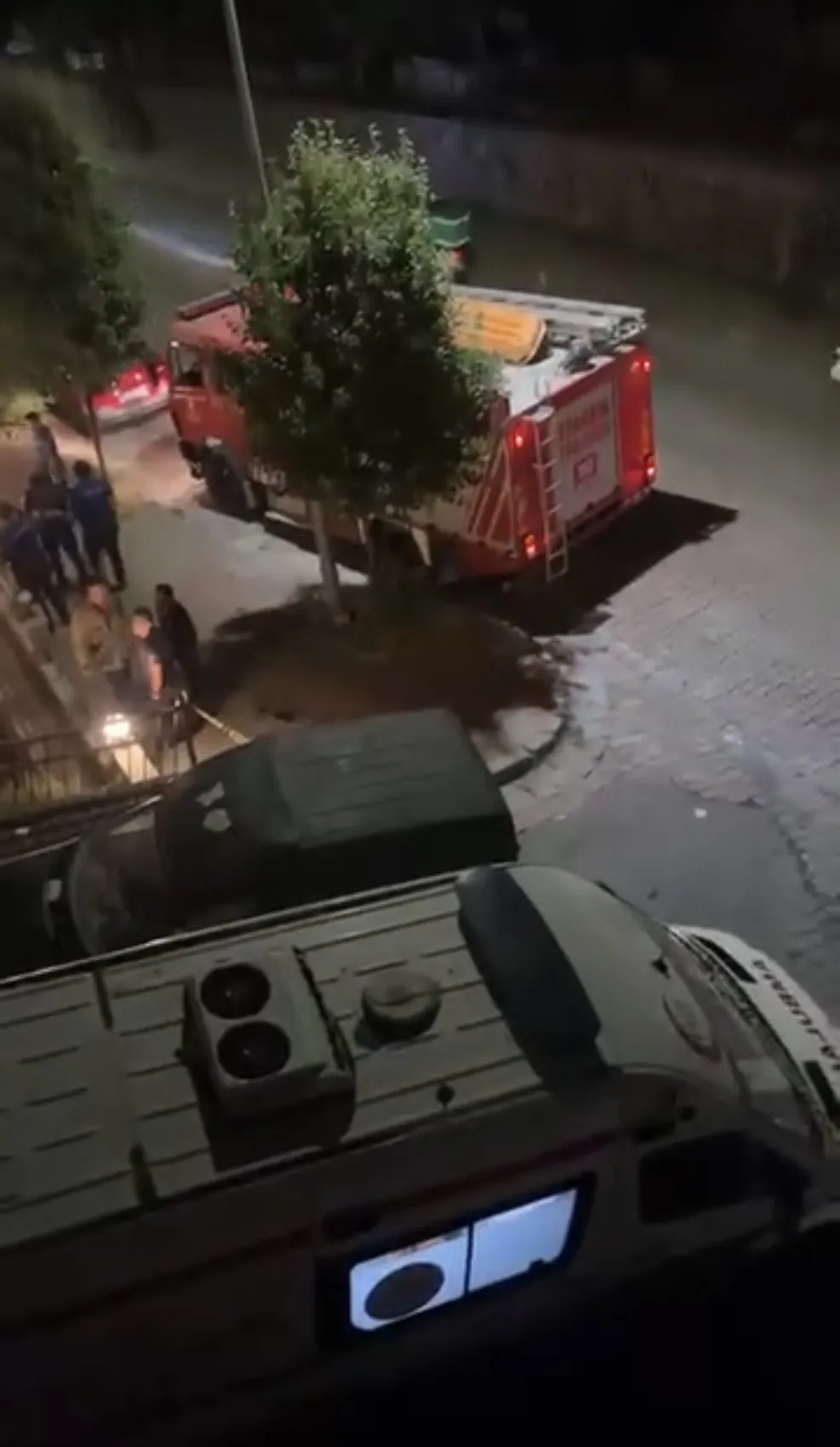 Kağıthane'de korkuluklara asılı halde bulundu