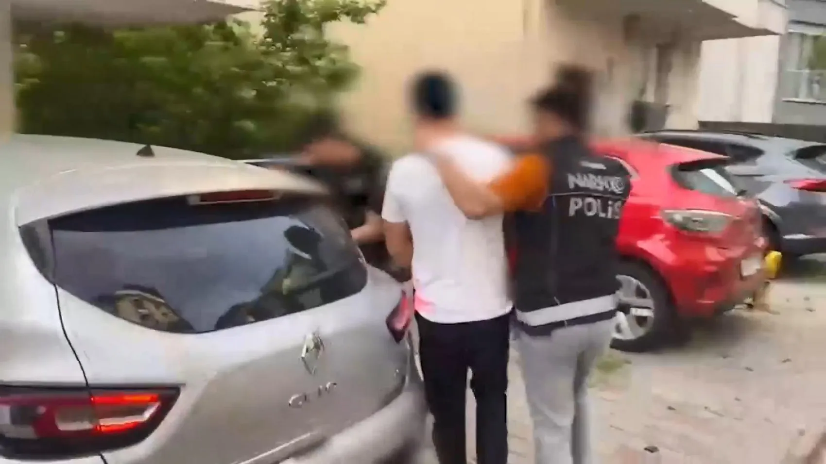 Uyuşturucu baronlarının 6 milyar liralık servetine el konuldu