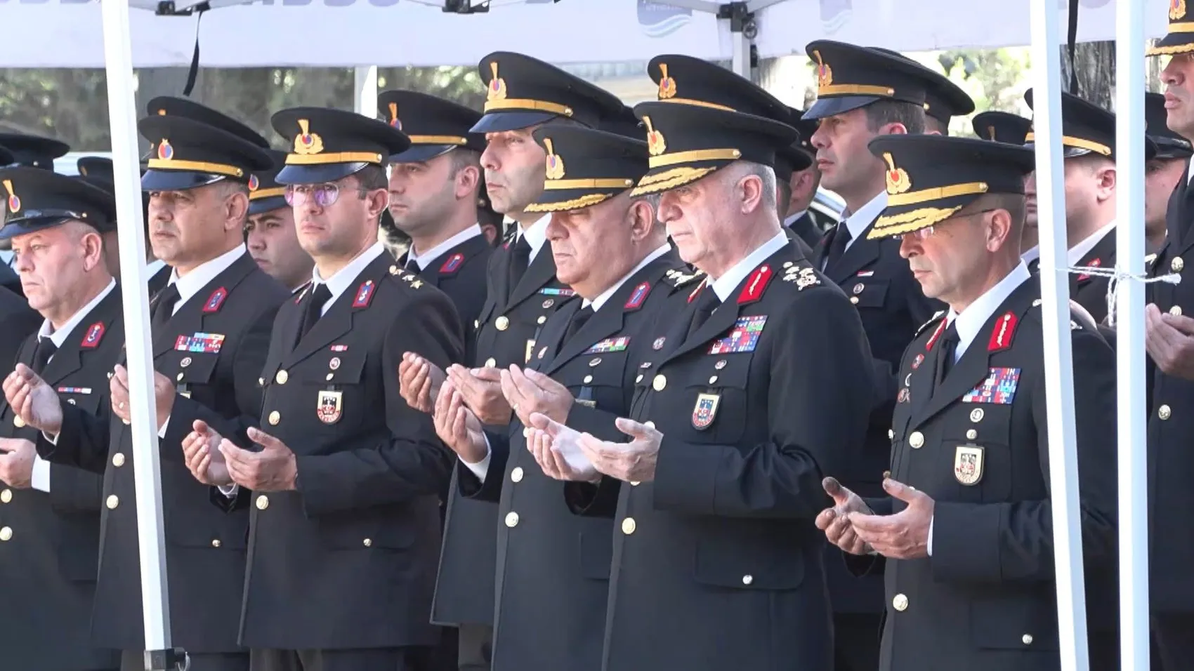 Jandarma teşkilatı kuruluş yıl dönümünde şehitlerini andı