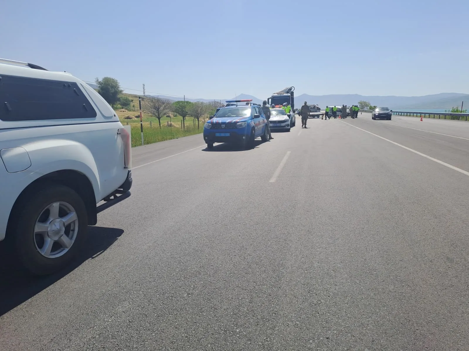 Van’da trafik kazası Askeri araca çarpan araç 1 can aldı