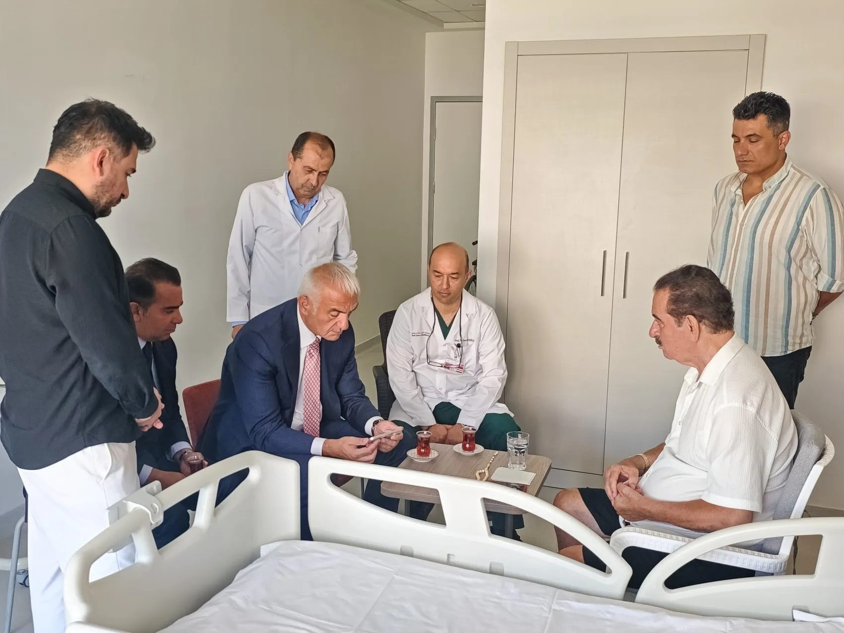 Bakan Ersoy Ankara'da İbrahim Tatlıses'i ziyaret etti