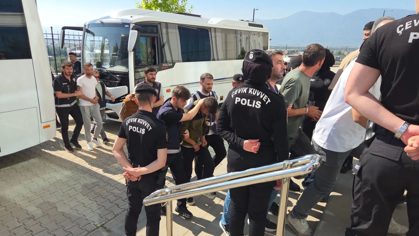 Bursa merkezli dört ilde büyük uyuşturucu operasyonu