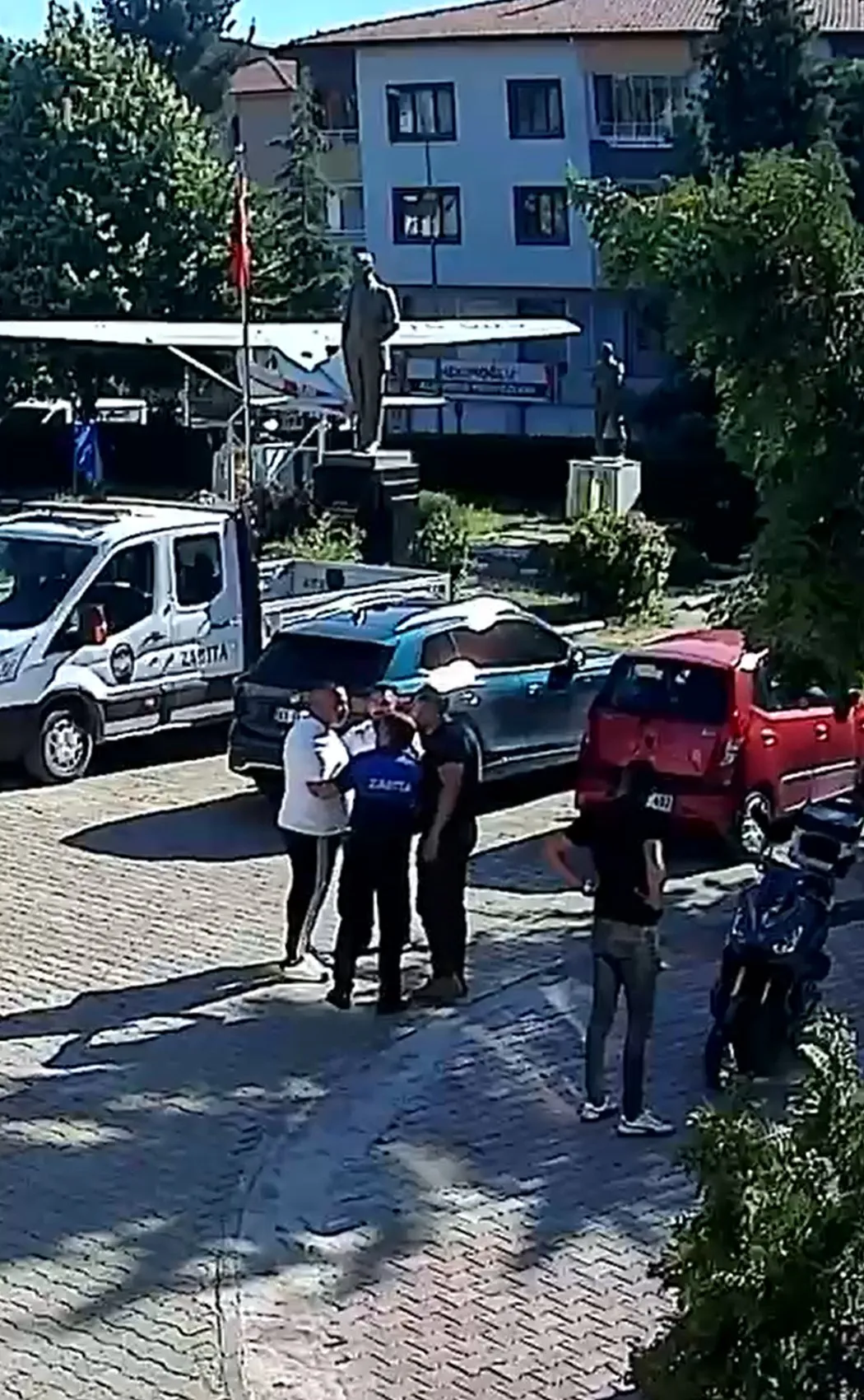Dinar Belediye Başkanı'nın aracına pusu kuran saldırgan yakalandı