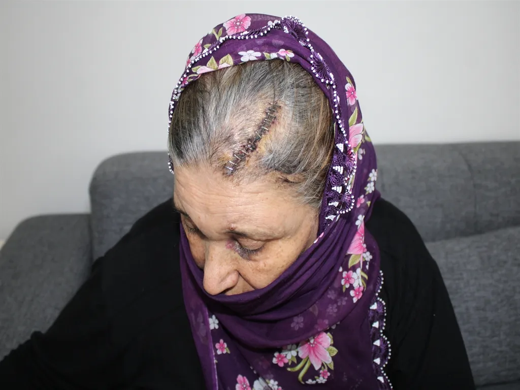 Engelli kızı için rampa isteyen anneye saldırı sonrası belediye harekete geçti