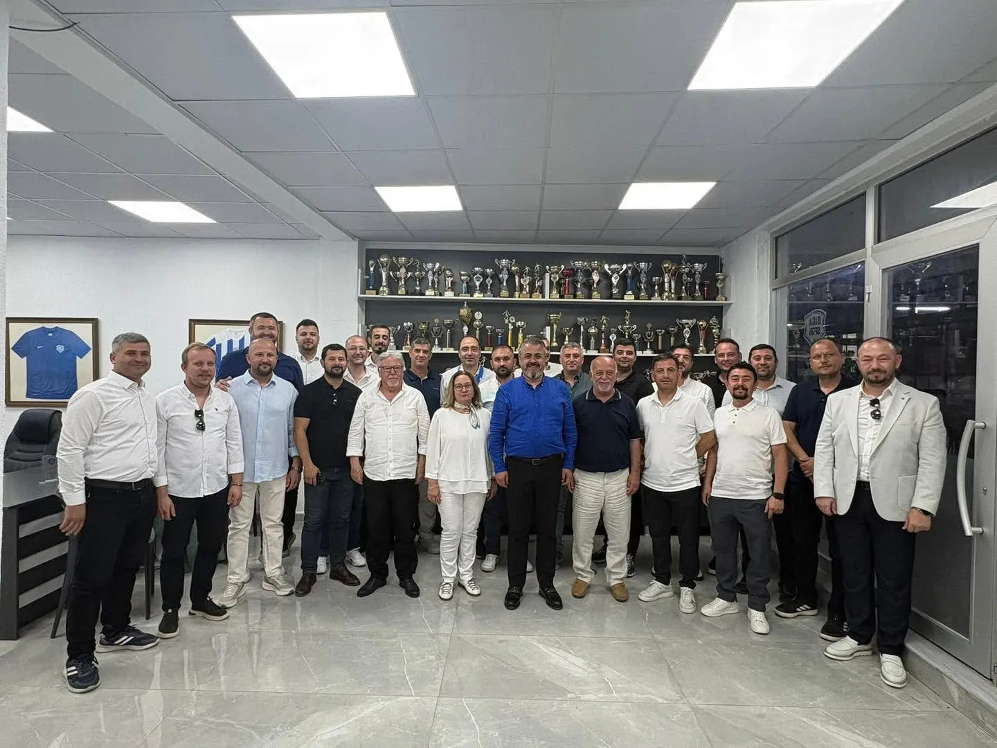 Bigaspor yeni dönem için Levent Şahin ile yola devam dedi