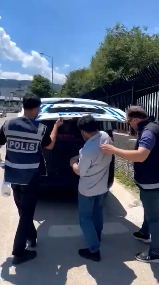 Bursa polisinde mesai yoğun 4 şüpheli yakalandı