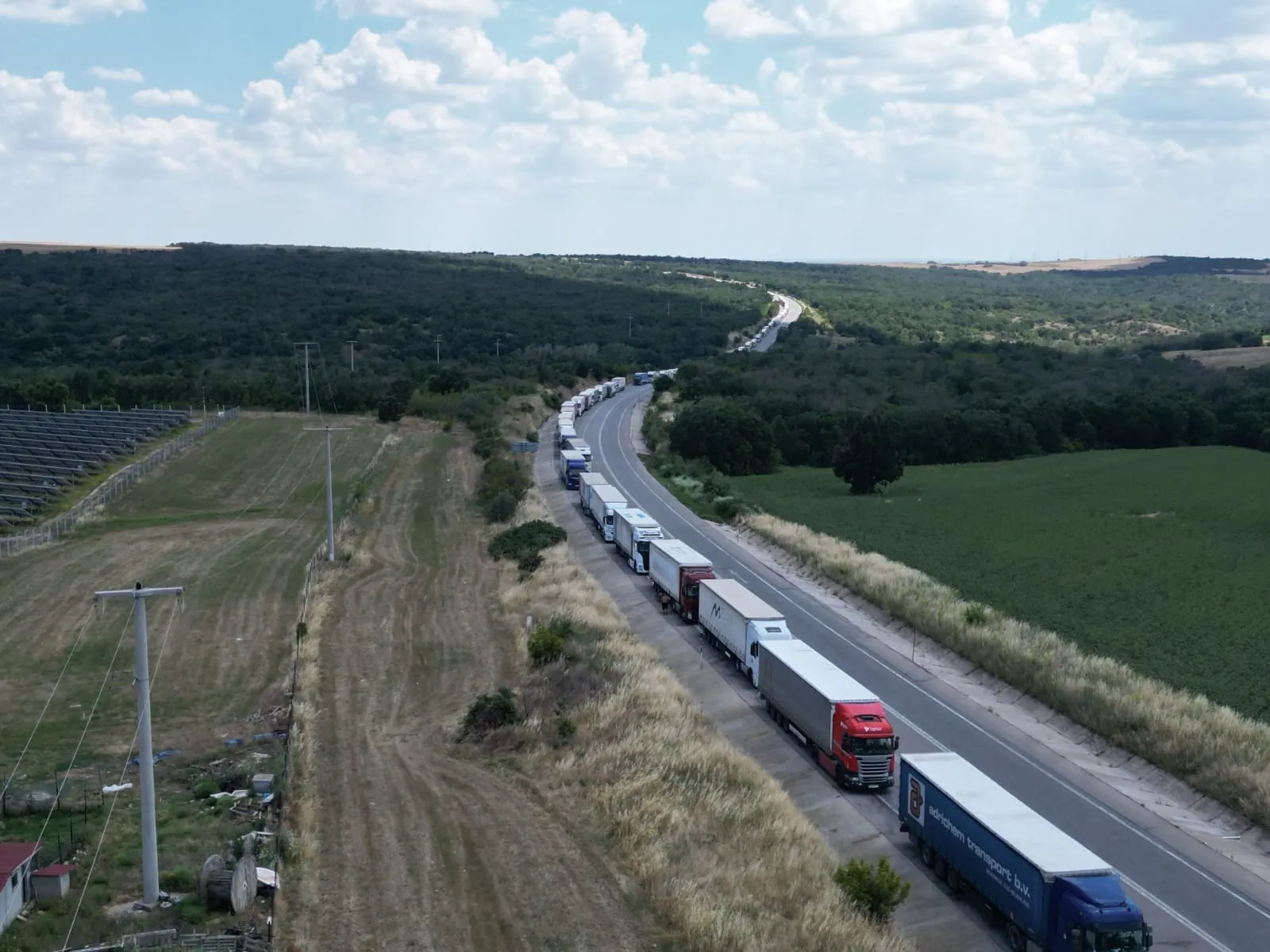 Hamzabeyli’de 20 kilometrelik TIR çilesi sürücüleri isyan ettirdi