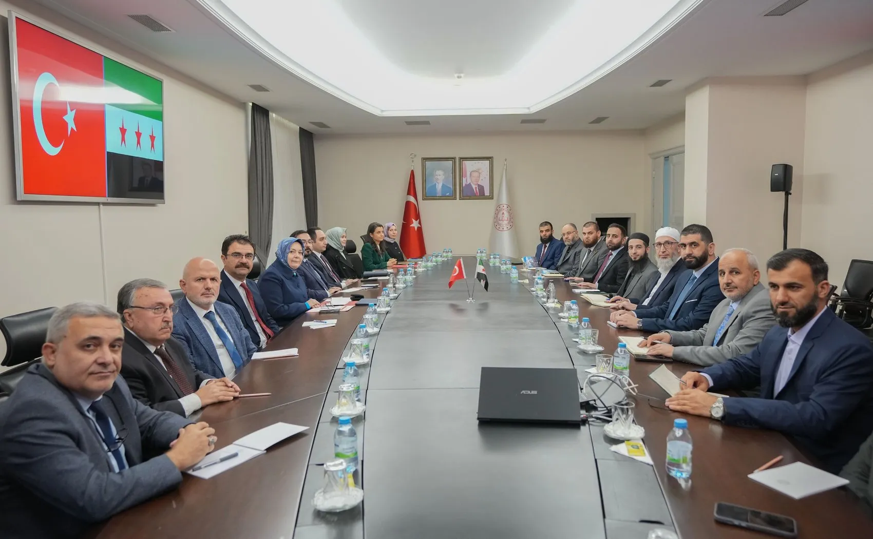 Suriye heyeti Ankara'da imam hatip modelini inceledi