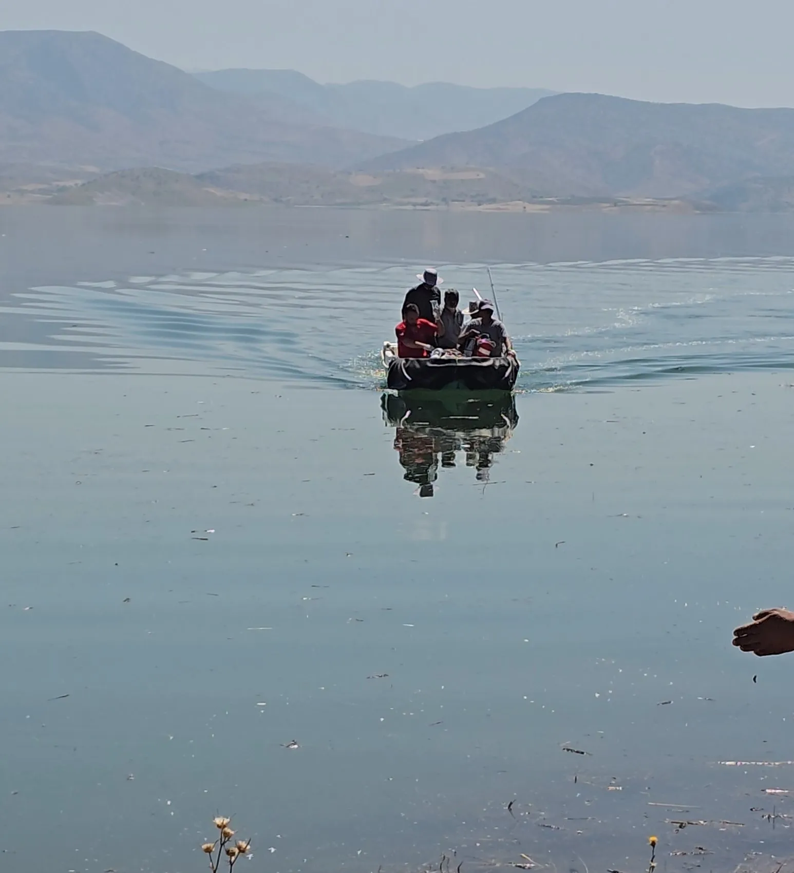 Siirt'te zamana karşı yarışan ekipler hastayı tekneyle kurtardı