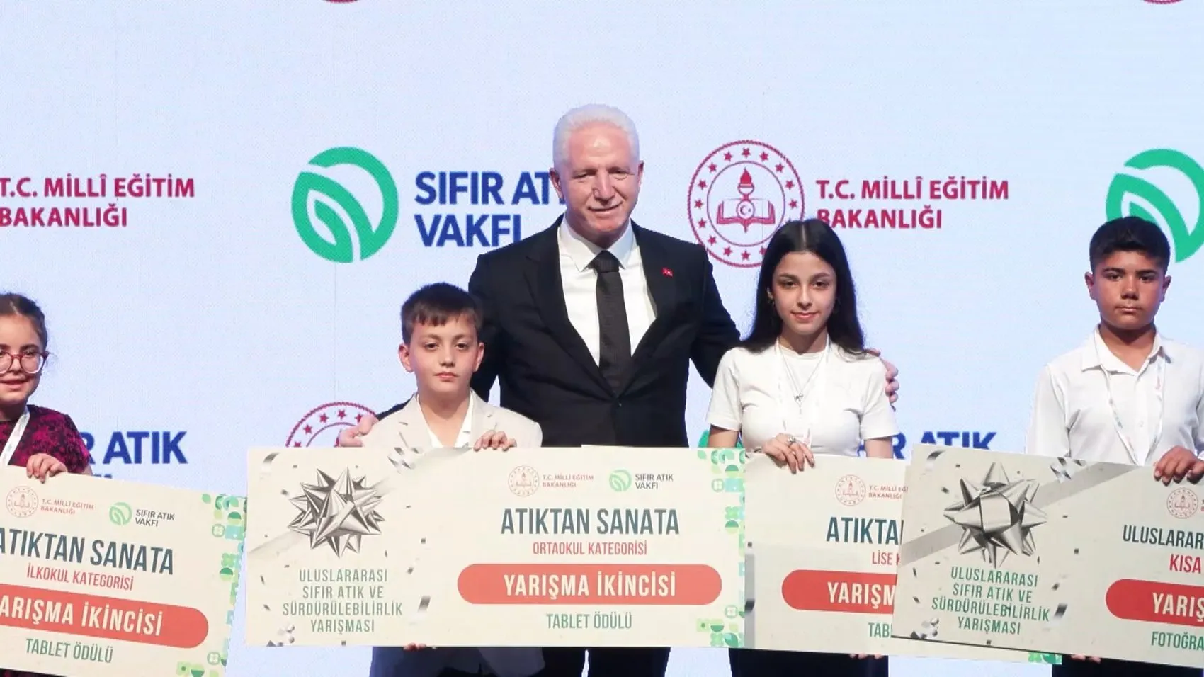 Okullarda Sıfır Atık Dönemi Ödüllerle Taçlandı