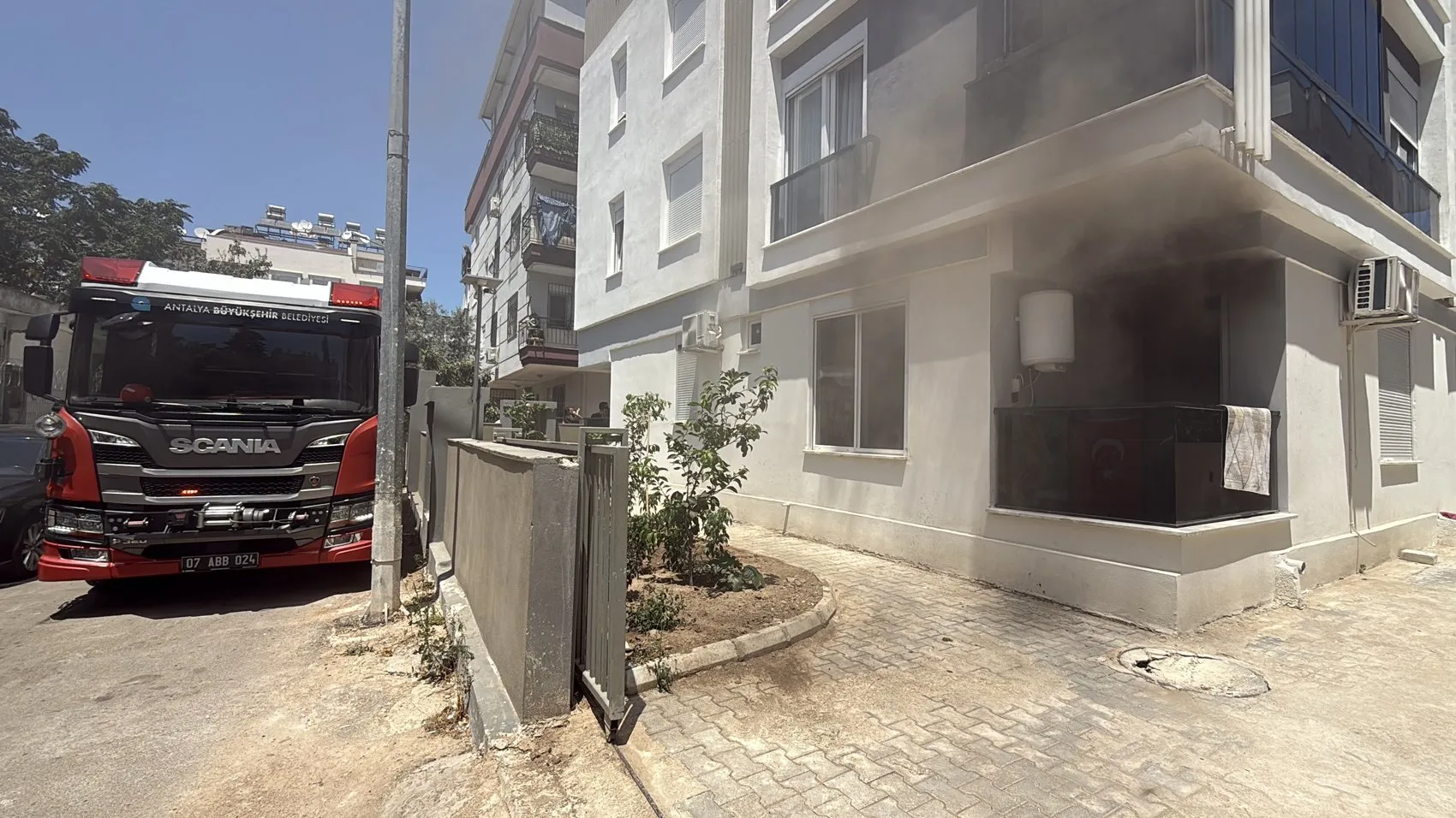 Antalya'da kumanda kavgası dehşete dönüştü