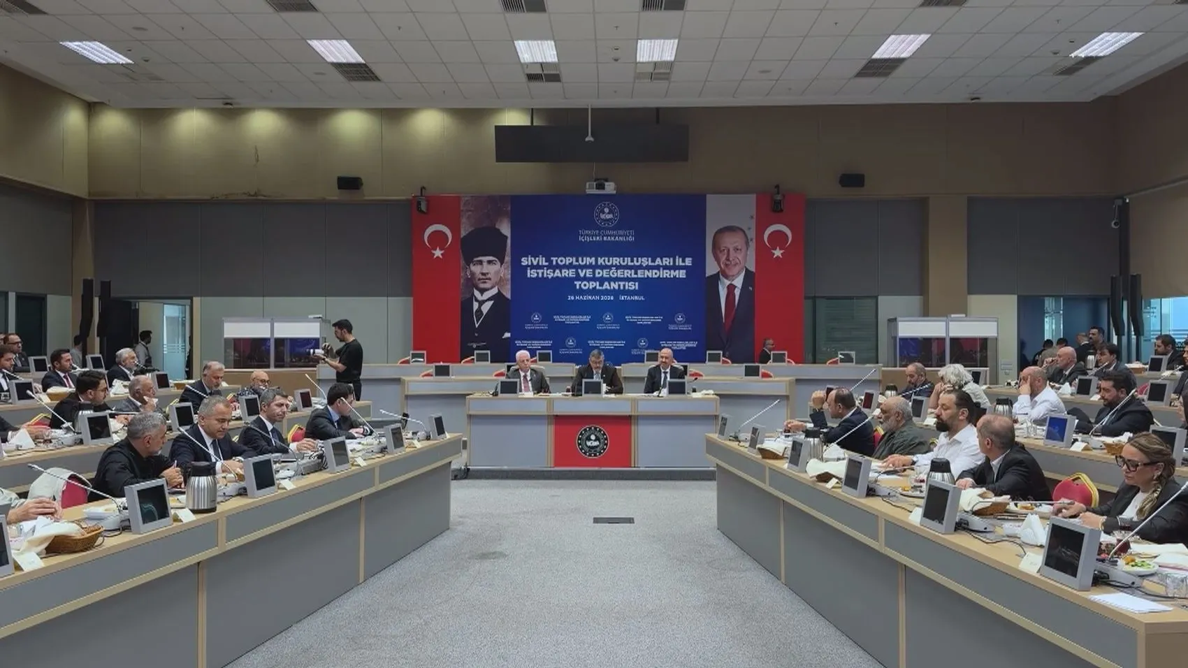 Suriyeliler için çalışma izni kuralı değişti